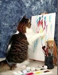 Кот рисует лапками