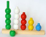 Счетные шары. Деревянная пирамидка для детей